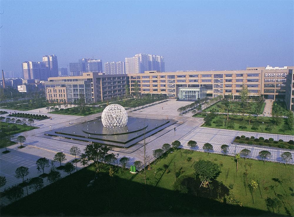 西华大学校园图